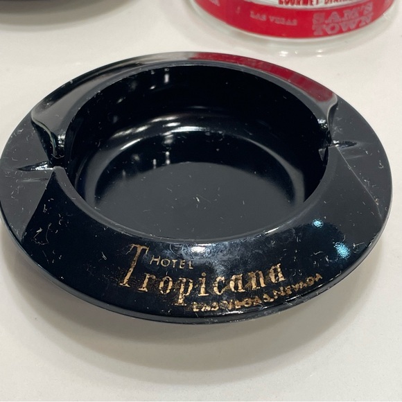 Vintage Las Vegas Tropicana Sam’s Town Desert Inn Casino Ashtrays Lot of 3 - Picture 6 of 9